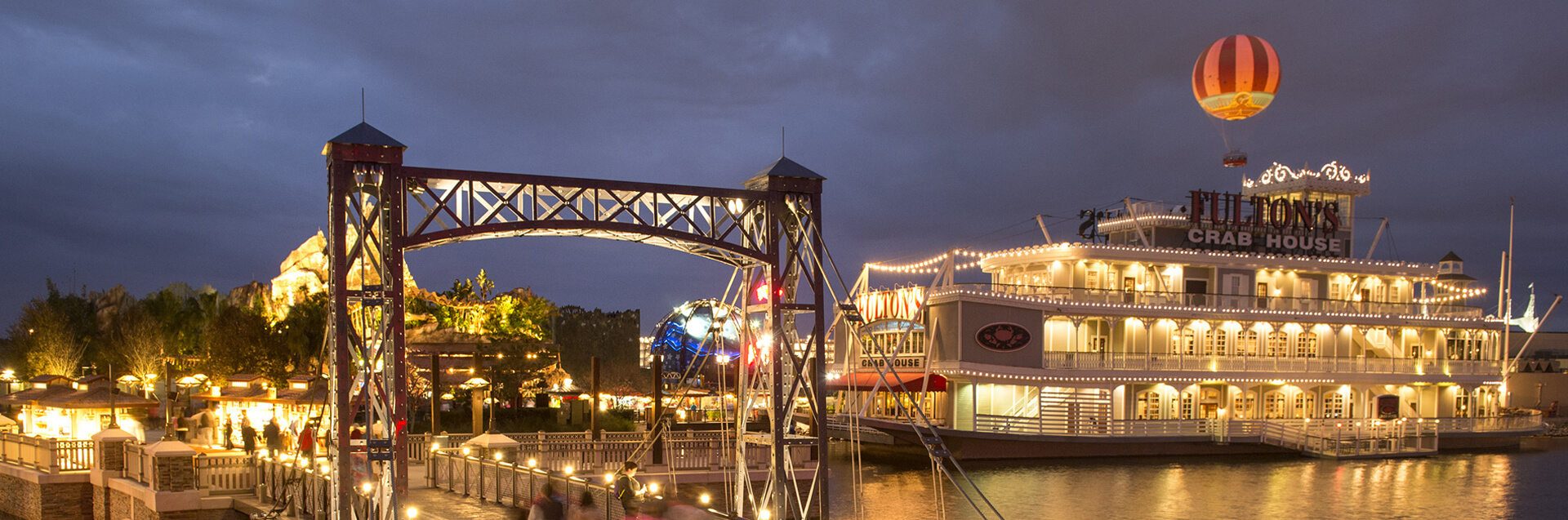 Fulton's Crab House on the water in Orlando, Florida at night.